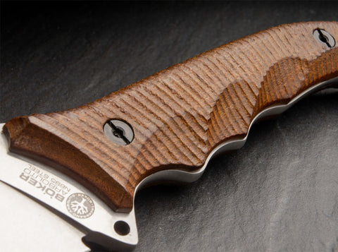 Böker Arbolito Buffalo Soul 42 Messer – N695 Stahl, Ebenholzgriff, Lederscheide
