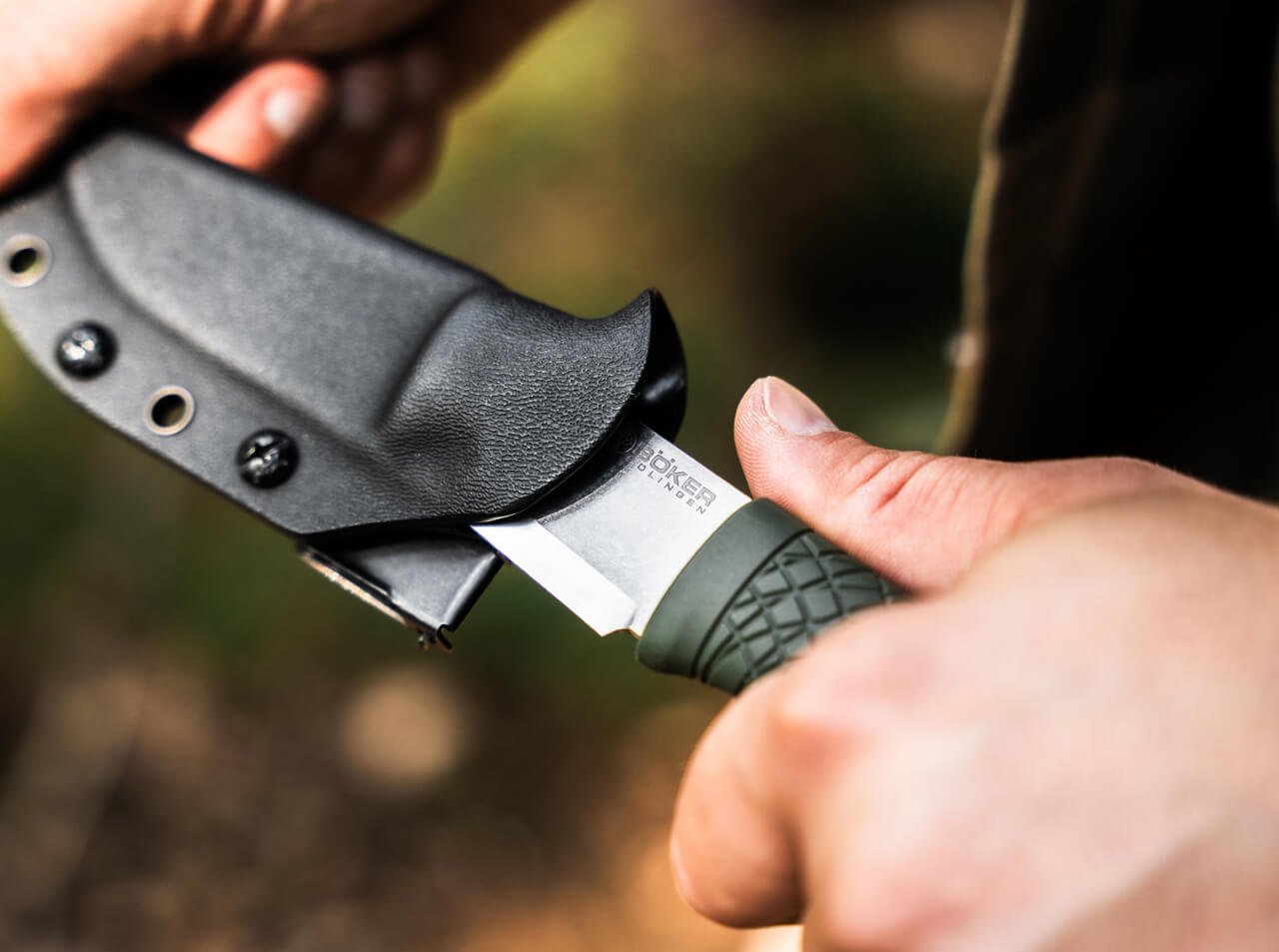 Böker Manufaktur Solingen Bronco Mini CPM-3V Green Scandi – Kompaktes Bushcraft Messer mit Scandi-Schliff, CPM-3V Stahl & Kydexscheide