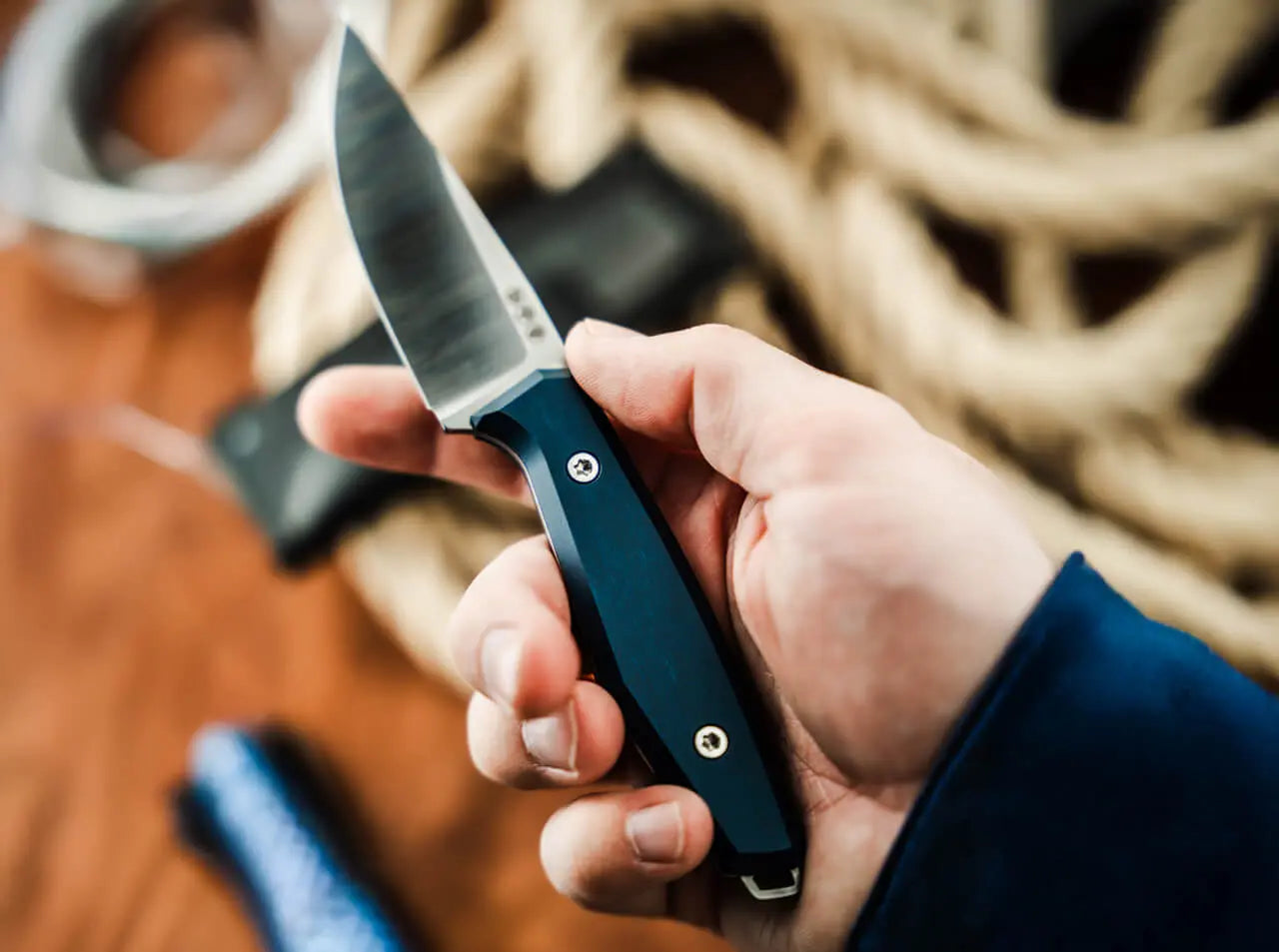 Böker Daily Knives AK1 Droppoint MagnaCut Blue – EDC Fixed Blade, Aluminium Griff, Made in Solingen