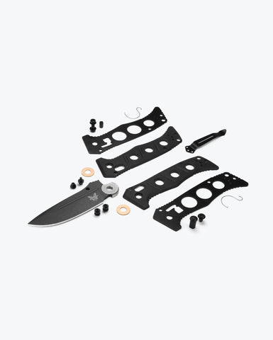 Benchmade Mini Adamas MagnaCut geschlossen mit Clip