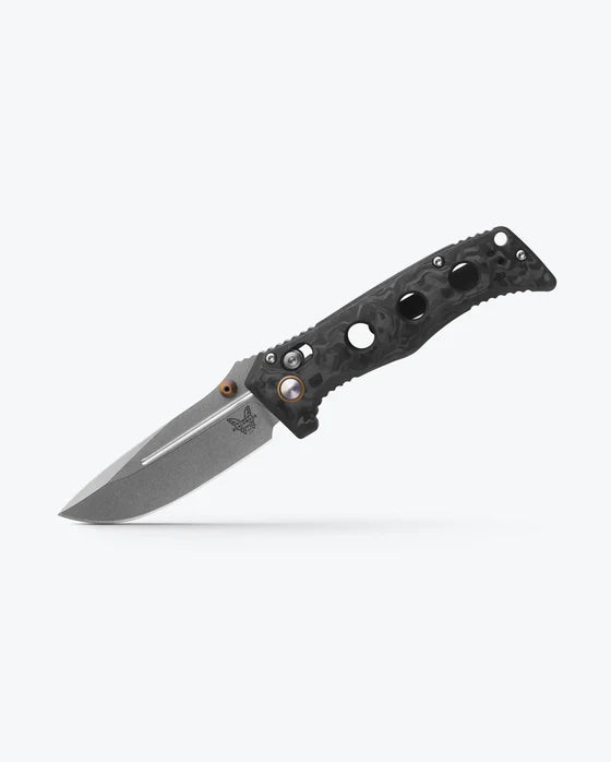 Benchmade 273-03 Mini Adamas – CPM-MagnaCut | Carbon Fiber | AXIS Lock