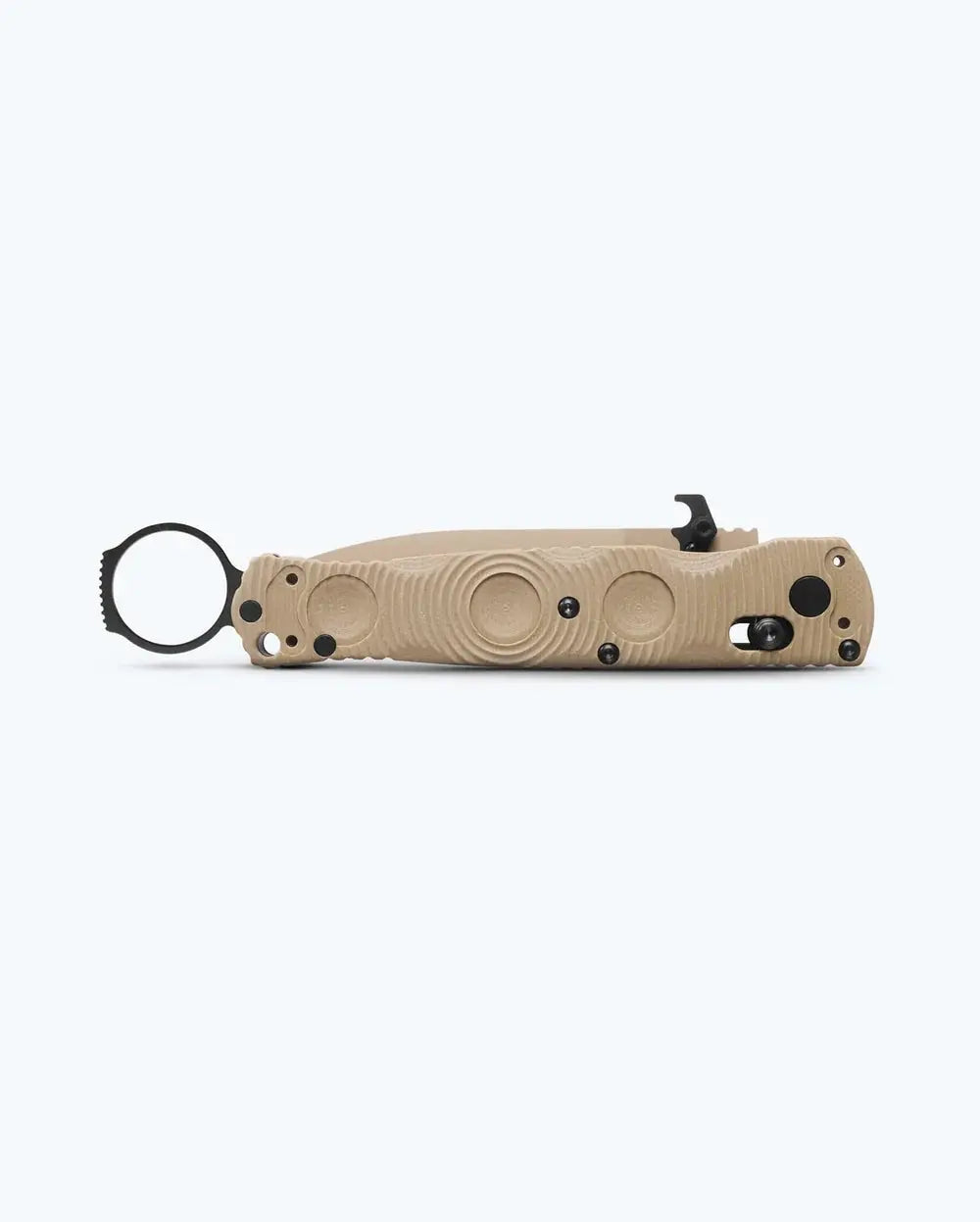 Benchmade 393SSN-01 Mini SOCP Folder Sand – AXIS Lock und Klingenrücken aus der Nähe