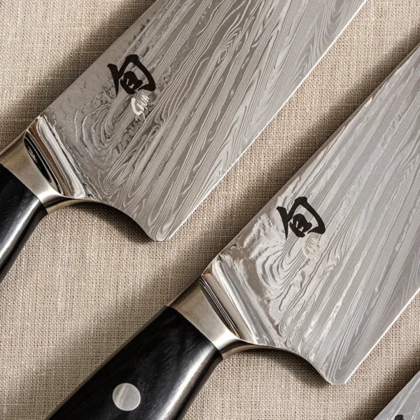 KAI Shun Nagare Black Santoku 18 cm – NDC-0702S | Premium Damastmesser