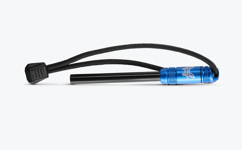 Benchmade 50023 Exotac Zündstab / Ferro Rod – Blau | Kompakter Feuerstahl für Outdoor & Bushcraft